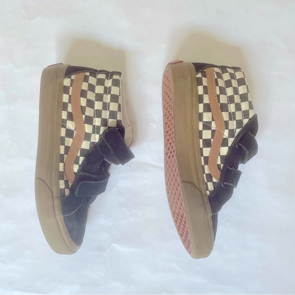 VANS - Picture 8 of 10